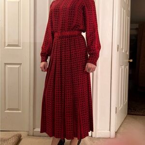 Silk Long Sleeve Skirt, Top & Sweater Lihli New York Vintage Outfit